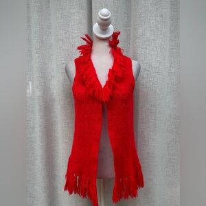 1960 British Vogue red knitted acrylic fringed sweater vest